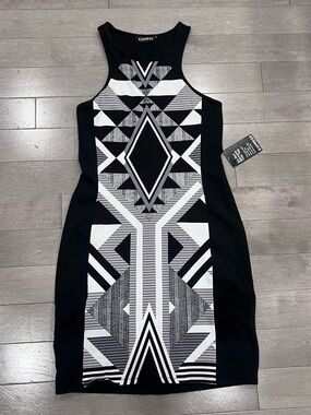 NWT Express Black & White Geometric Print Bodycon Dress Size Small